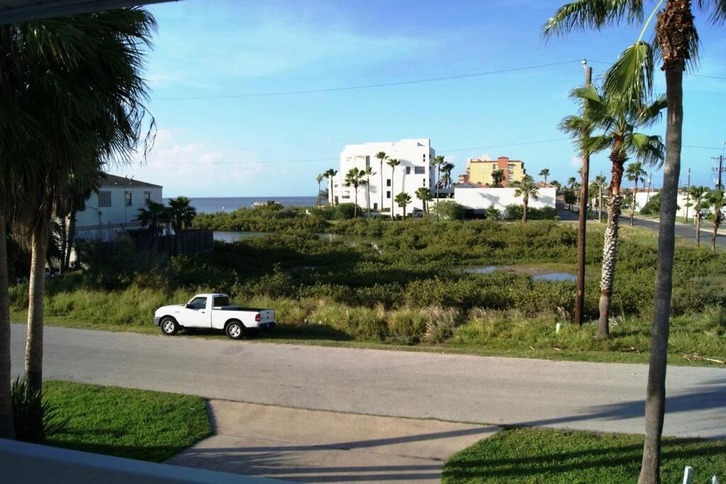 Blueheaven Mid Island Home With Pool Close To Bay South Padre Island Exterior foto